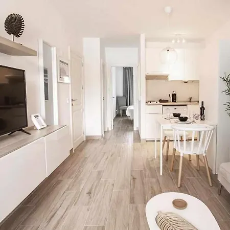 Holyhome Premium 102 公寓 *